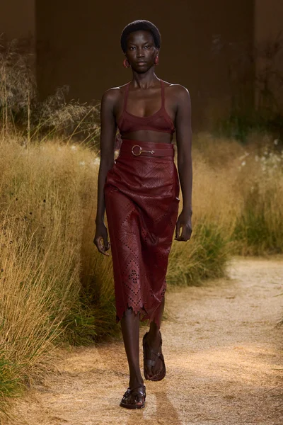 Look 1
